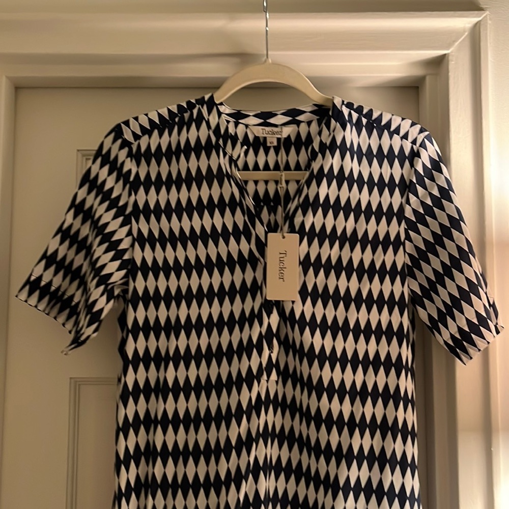 TuckerNYC, Laura dress in Midnight Diamonds crepe de chine. Size XS. NWT